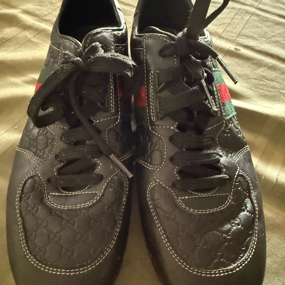 Gucci Black Leather Sneakers with Green and Red Web Stripe - Picture 4 of 5